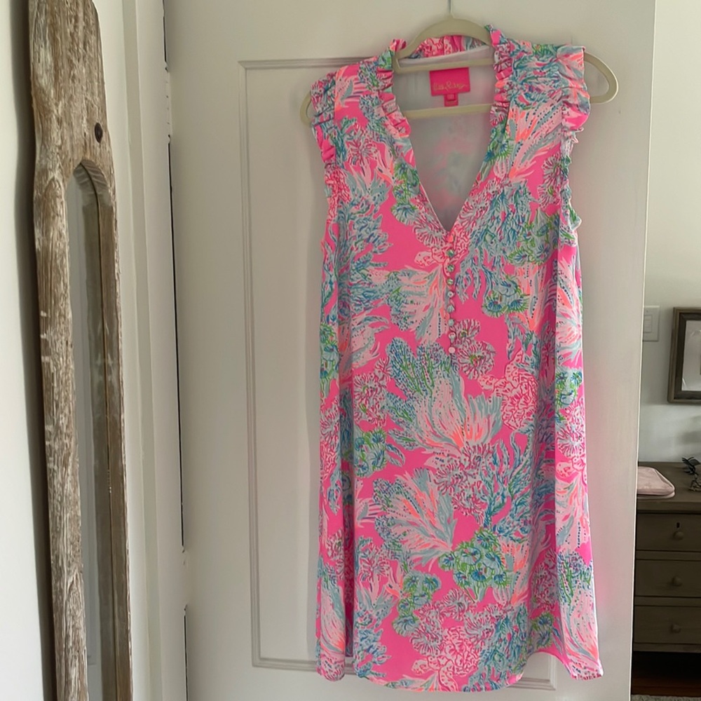 Like new Lilly Pulitzer dress, size 10